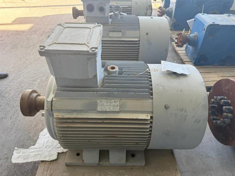 فروش یک دستگاه کامل نوار نقاله برند اروپایی